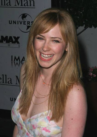 Née le 2 avril 1978 à Farmington Hills, dans le Michigan, Jaime Ray Newman 